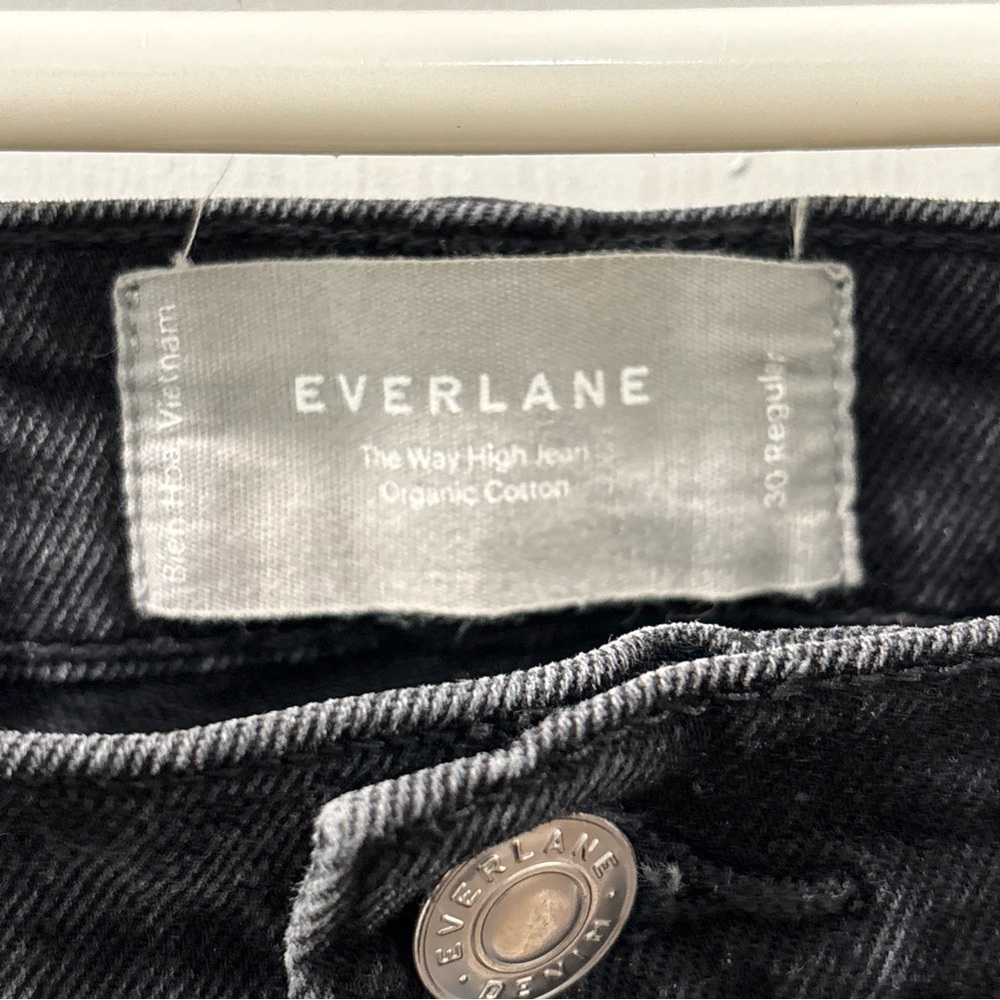 Everlane Women’s The Way High Jean Sz 30R Coal Black Raw Hem 27” Inseam Hi-Rise - Picture 4 of 8